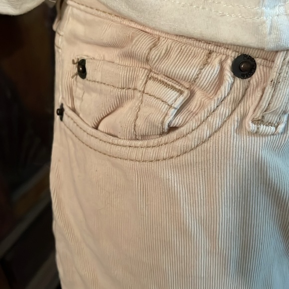 Size 5 flair corduroy ,waist 23, length 37. Flair 9 inches - Picture 2 of 5